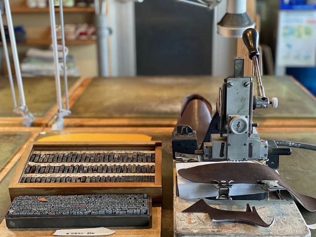 【熱刻印機・活版(箔押し)】